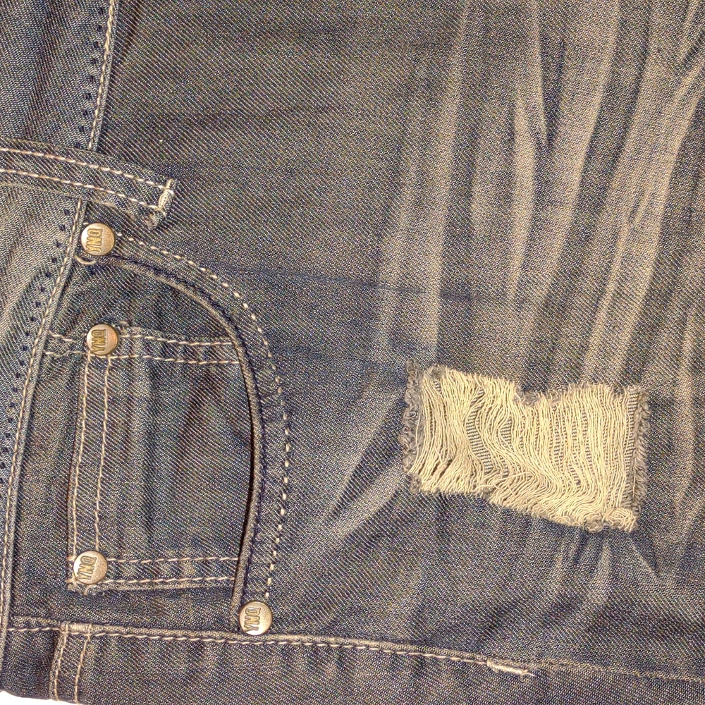 YNQ 9 Distressed Jeans - Picture 2 of 15